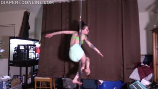 Diaperedonline2Samara Samara Pole Dancing in Green Trest-2