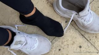 Onlyfans - Goddess Suzie - goddesssuzie26 - goddesssuziePost run these feet need to breathe The smell hits you like a train when my feet pop out - 25-08-2021-6