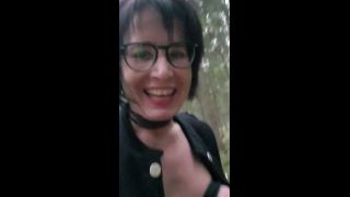 [K2S.CLUB] JulieEroticDress - Riskantes Spritzen Im Wald Neben Strasse - HD 720P-9