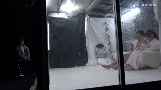 Reducing Mosaic DVMM-276 ザ・マジックミラー特別編！旦那の寝取られ願望実現企画 in MM号『メモリアルヌード』撮影中に恥じらいながらも愛液を垂らしてしまった清楚妻は逆転マジックミラー越しに夫が見ているとは知らずデカチンSEXでのけぞりイキが止まらない！2-6