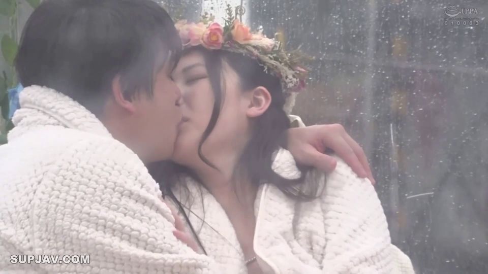 Reducing Mosaic DVMM-276 ザ・マジックミラー特別編！旦那の寝取られ願望実現企画 in MM号『メモリアルヌード』撮影中に恥じらいながらも愛液を垂らしてしまった清楚妻は逆転マジックミラー越しに夫が見ているとは知らずデカチンSEXでのけぞりイキが止まらない！2