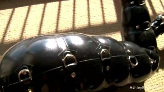 Ashley Renee Bondage Clips – Ashley Renee in Inflatable Latex-6