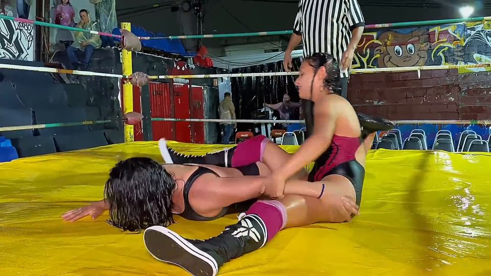 2025-09-14 Jade & Shak vs Helen & Atenea – Live Tag Team Wrestling in the Rain