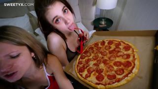 keokistar06 - PIZZA GUY DELIVERY DICK FOURSOME-0