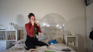 porn video 49 Herloons – Saskia – Party prep gone wrong on pov hairy fetish-4
