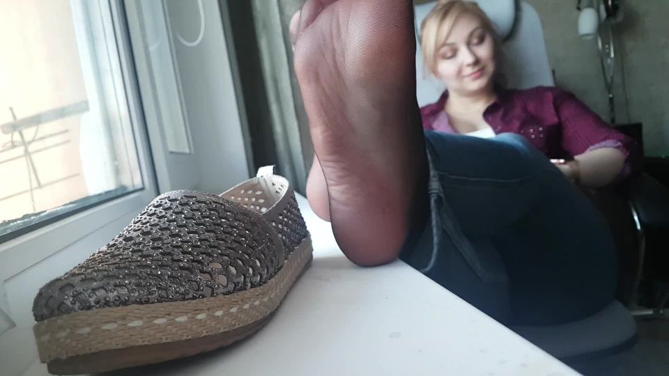 Shoe fetish – Rina Foxxy – black nylon, feet flats tease - shoe fetish - feet porn fetish xxx