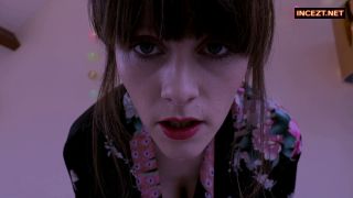 Sydney Harwin Mommy Gets Disturbed: Unrated Scene Exposed-3