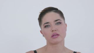 Casting Mika Bakhtiari / Casting With BBC (KS142) - Short Hair-2
