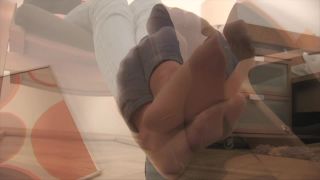 free porn clip 11 Porn online Pantyhose – Tall Girl With Nylon Socks - pantyhose - fetish porn fetish wife-6