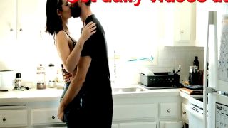 [[SuperMisses.com] Tomboy Roommate Shares My Bed - Tess Thompson - Perfect Girlfriend - Alex Adams] Tomboy Roommate Shares My Bed - Tess Thompson - Perfect Girlfriend - Alex Adams-3