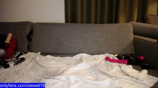 Shocking size brutal horse dildo fully insertion in gaping anus crazy blonde teen Fisting!-4