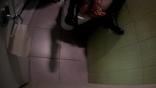 Real Amateur Gloryhole In Czech Hostel 1080p-5