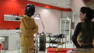 Rubber Empire Madame Gillette und Lady Ashley Extremly Tu...-2