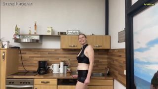 Steve Phoenix - Eine gute Frau gehört in die Küche - Dort kann man nämlich auch ficken 720P - Germany-1