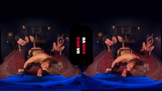  virtual reality | KinkVR - Proper Piggy Play - Syren de Mer, Kacie Castle 5k | virtual reality-6