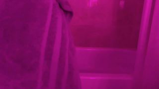 Onlyfans - BrookelynneBriar - Neon Bath Rub a dub dub jerking off in the tub  Masturbation Pussy Play Finger - 21-10-2019-0