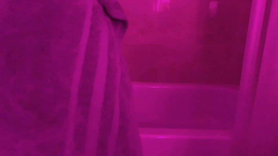 Onlyfans - BrookelynneBriar - Neon Bath Rub a dub dub jerking off in the tub  Masturbation Pussy Play Finger - 21-10-2019