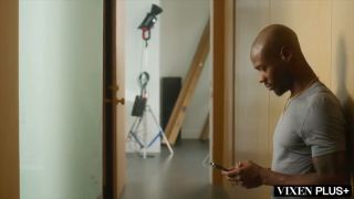 Doggystyle VIXENPLUS BBC obsessed model Lexi fulfills fanboys fantasy-1