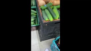 Ivy RosesDirty-Foods-Left-In-Supermarket-9