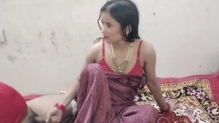 18 Year Old Indian Bhabhi ko ghar me band kar ke jabar dasti pela-8