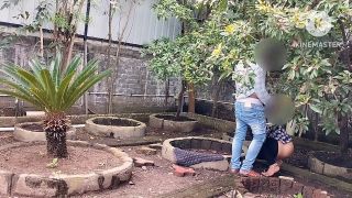 Boyfriend Public garden Sex Girlfriend with boyfriend blowjob and fucking without condom-5