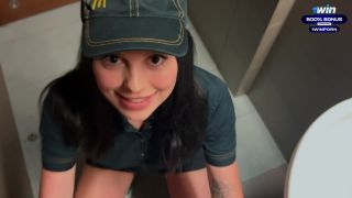 Online Risky Public Sex In The Toilet  Fucked a McDonald s Worke...-2