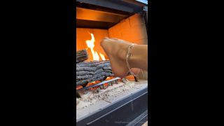 Femdom porn Nicholeivory aka nicholeivory - 11-30-2024 OnlyFans Video - Got the feet out by the fire  nice and warm cozy vibes video Nicholeivory-7