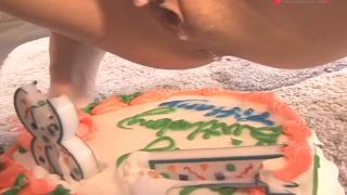 Tiffany celebrates her years with a threesome and an open ass-9