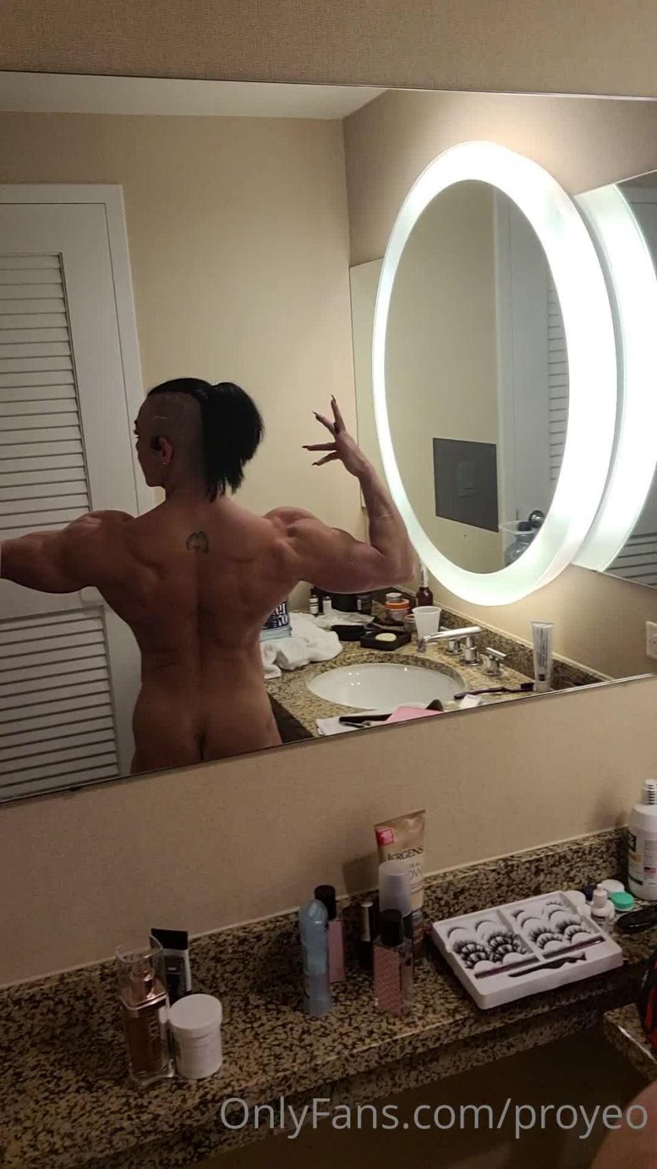 MuscleGeisha () Musclegeisha - i filmed this as i was preparing my skin for the tan thurs nov emotions were high i h 26-11-2020