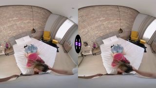 Missionary Position Busty Maid Brenda Dixon Drops Everything To Suck Cock - TeenMegaWorld-4