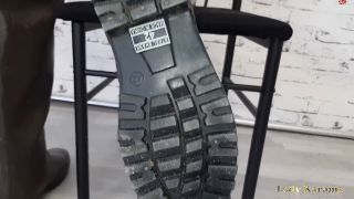 Amateur porn   Amateur Lady Karame - Gummistiefel JOI 1080P - Lady -6