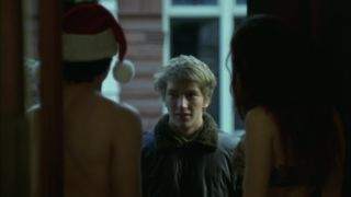 Kathleen Robertson, Maya Stange – XX XY (2002) HD 720p!!!-9