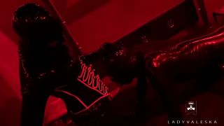 LADY VALESKA - Gimp Sucked Fucked And Used.-1