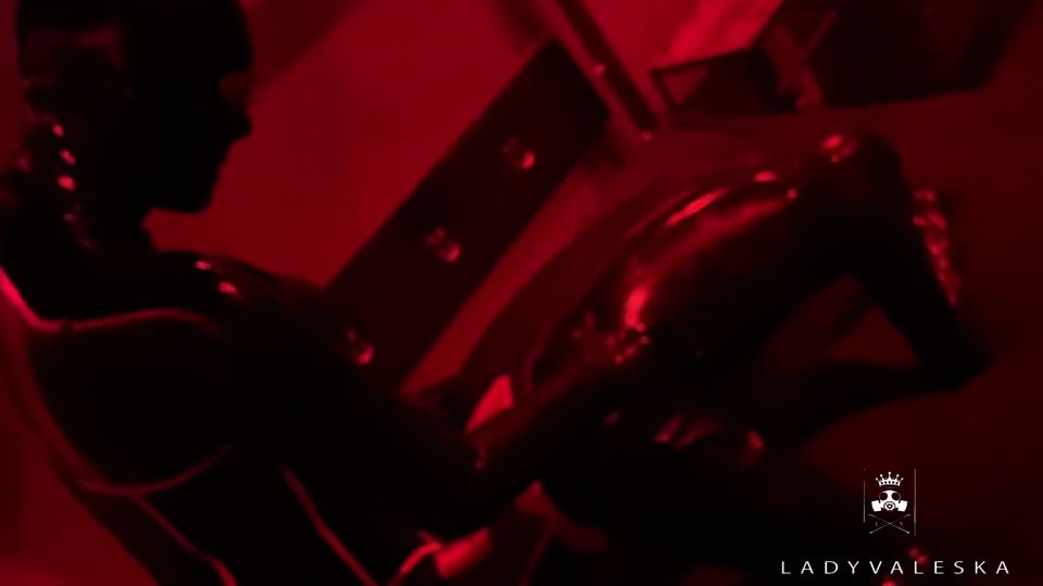 LADY VALESKA - Gimp Sucked Fucked And Used.