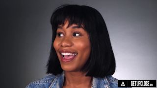 UP CLOSE  How Women Orgasm With Naturally Stacked Beauty Jenna Foxx! GI.-1