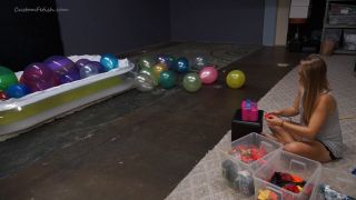 Custom Fetish - Julie Inflates 175 Balloons 4 Shoot BTS - Fetish-2