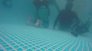 Latex Diving in latex Quick View Porn - New Sex Videos On...-5