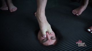 Xbrats Bratty Foot Girls Holidays From Hell December To Remember (Femdom porn)-6