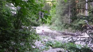 Vom Perversen Spanner Am Ufer Beobachtet Und Gnadenlos Neben Wanderweg Gefickt 1080p-0