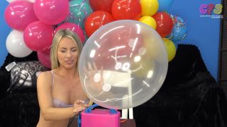 Custom Fetish - Bunny s Multi Balloon Pump to Pop 4K - Fetish-3