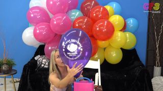 Custom Fetish - Bunny s Multi Balloon Pump to Pop 4K - Fetish-6