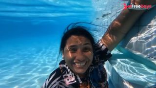 [GetFreeDays.com] 15 minutes underwater, new record Adult Stream May 2023-7