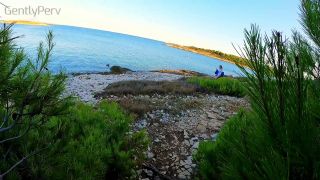 GENTLYPERV MEETS A PERVY GIRL ON A BEACH. During An Exhibitionist Day A-1