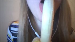 Peas and Pies 20181214 - BANANA SLOW LICKING & SUCKING SOUNDS [1280x720]-2