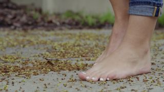 7123 Foot dominance, licks feet, foot fetish-3