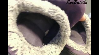 Eve Batelle - Stinky Slipper Sniff Worship-9