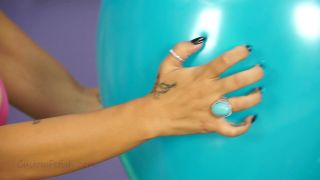 Custom Fetish - Viola Fingernail Pops Balloons - Fetish-6