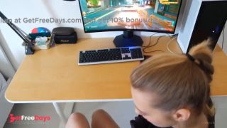 I Fucked a Streamer Girl while Gaming Session-1