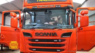 Gang Bang Fuck On The Truck (Amateur porn) Lillian Phillips-7