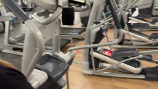 [Amateur] Quick fuck in the gym. Risky public sex with Californiababe.-3